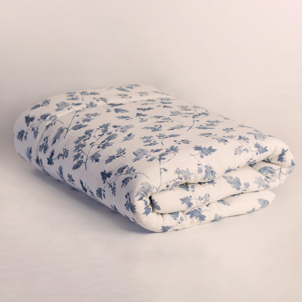 Fig muslin playmat and blanket folded